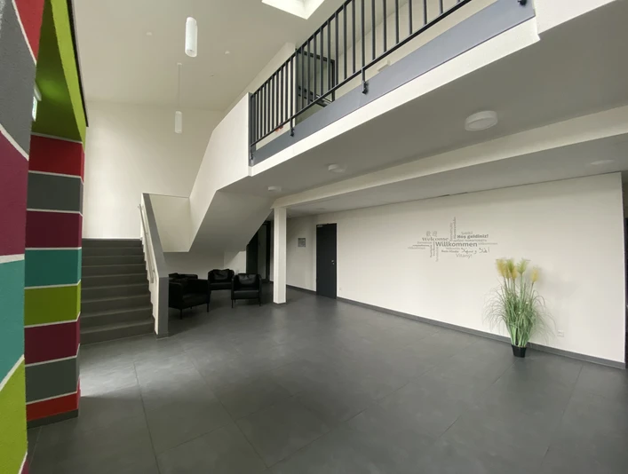 Eingangsbereich mit TreppenhausEntrance area with staircase
