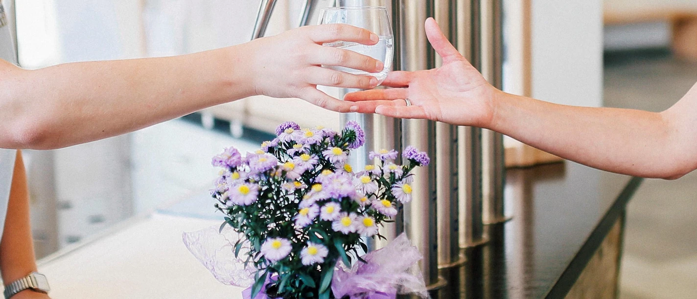 Trinkbrunnenausschank in Wandelhalle