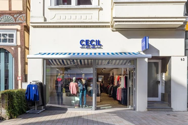 Cecil_hoch