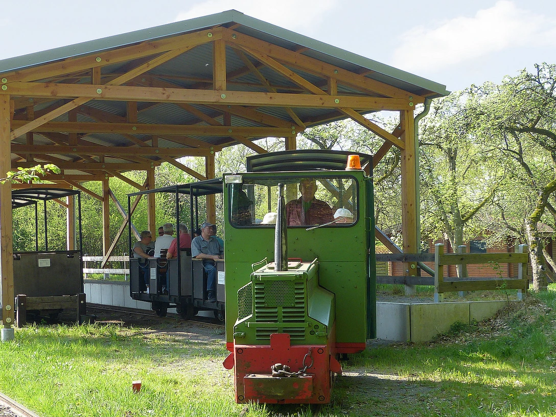 Moorbahn im Bahnhof Moorbahn im BahnhofMoor Railway at the stationMoor-jernbanen ved stationenMoorspoor bij het station