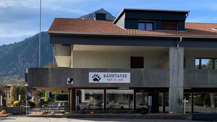 cafe-baerentazte-kafi-und-mehr-aussen-geaeude.jpg