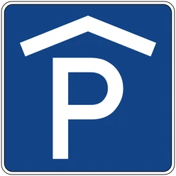 Parkhaus Blaues Verkehrsschild mit weißem "P" für Parkhaus, international anerkannt für Parkmöglichkeiten.