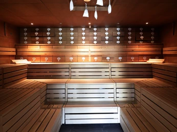 045HR - Bad Endbach - Lahn-Dill-Bergland-Therme.JPG