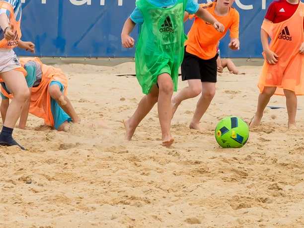 beachsoccer-kinder-turnier-stadion-am-meer-nordseeheilbad-cuxhaven.jpg