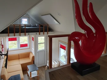 Blick von der Empore in den Wohnraum und den Schlafbereich des my little tiny house Blick von der Empore in den Wohnraum und den Schlafbereich des my little tiny house