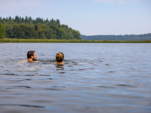 Baden im Schaalsee bei Seedorf