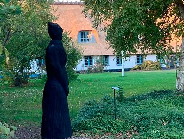 Hattesens Gaard-Fanøpigen Jenny