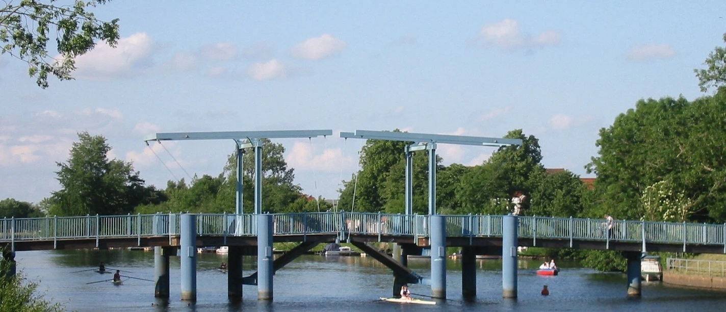 blaue brücke_Westersielzug.JPG