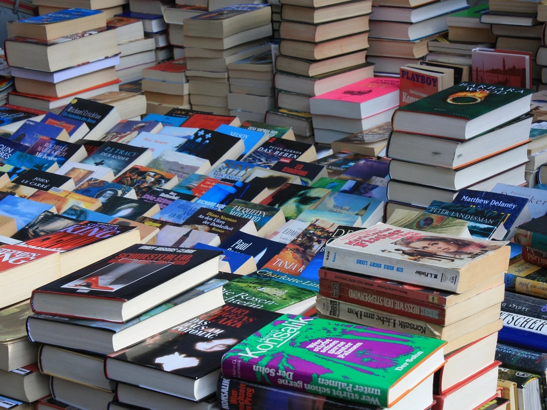 Bücher auf dem Flohmarkt