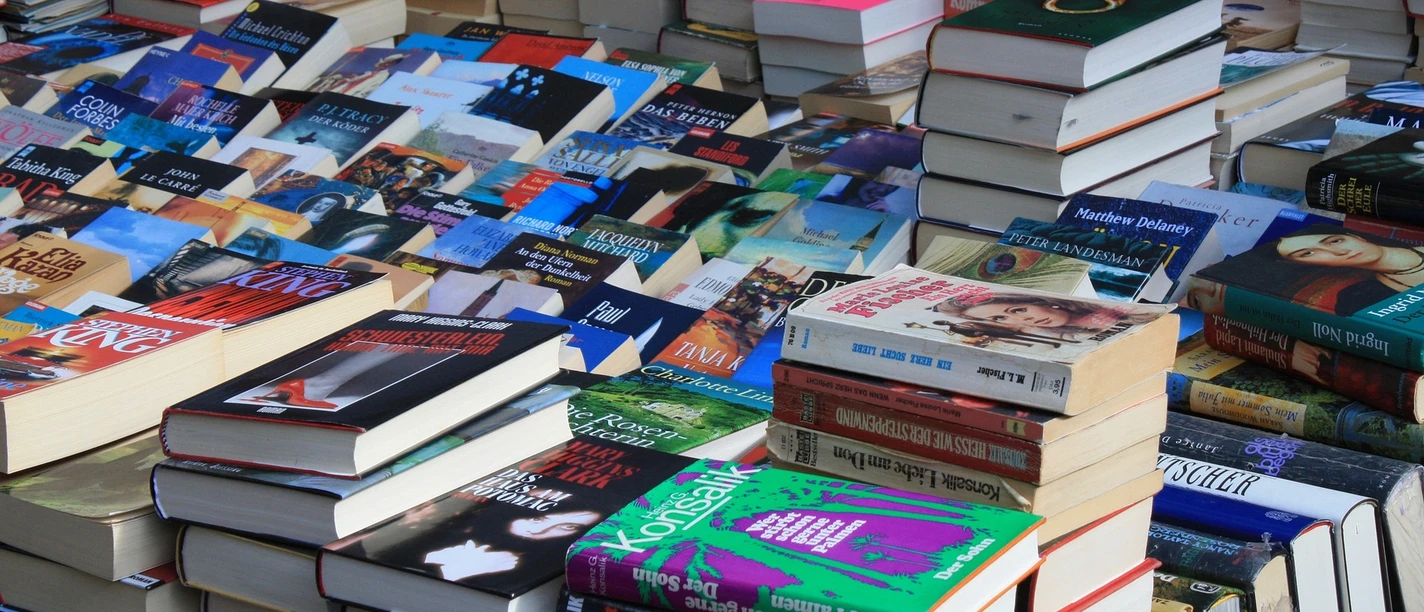 Bücher auf dem Flohmarkt