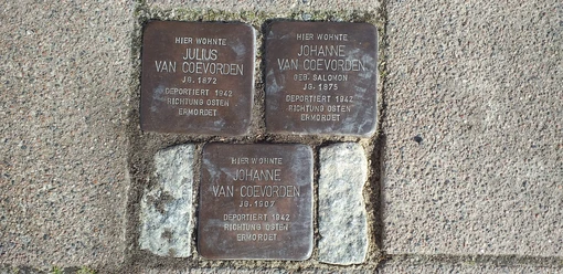Stolp. Julius, Joh., Joh. vC.jpg
