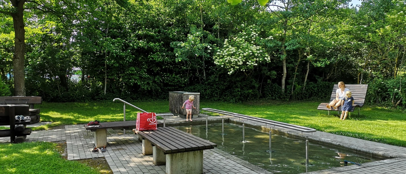 Wassertretbecken Rhena