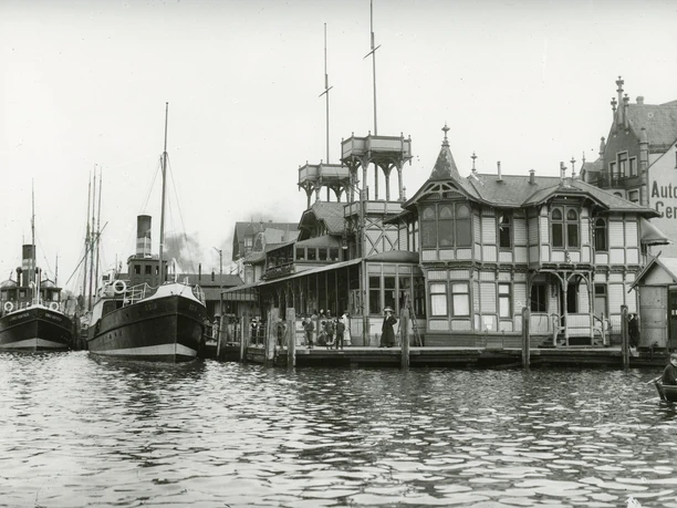 Dampfschiffspavillon 1920