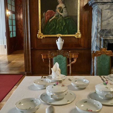 schlossmuseum-WF-speisezimmer-beate-ziehres-zeitorte.jpg