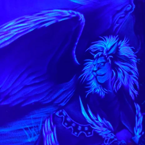 Schwarzlichtlöwen (1).jpg