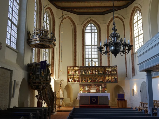 kloster-isenhagen-kirche-beate-ziehres-zeitorte.jpg