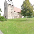 Panorama_Sigward.jpg Die St. Sigward-Kirche aus dem 12. Jahrhundert steht eindrucksvoll in einer ländlichen Umgebung.