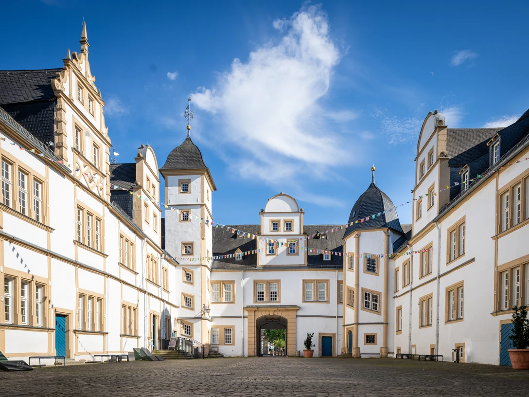 Schloss Neuhaus Paderborn