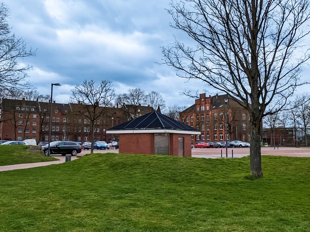 Öffentliche Toilette am Friedrich-Ebert-Platz Peine