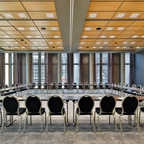 Tagungsräume Egmont und Iphigenie Bestuhlung im Tagungshotel HYPERION Hotel Leipzig | Leipzig Convention Bureau