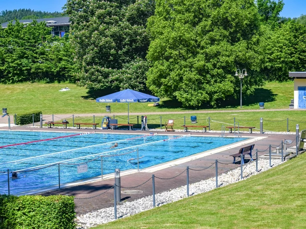 Schwimmbad komplett