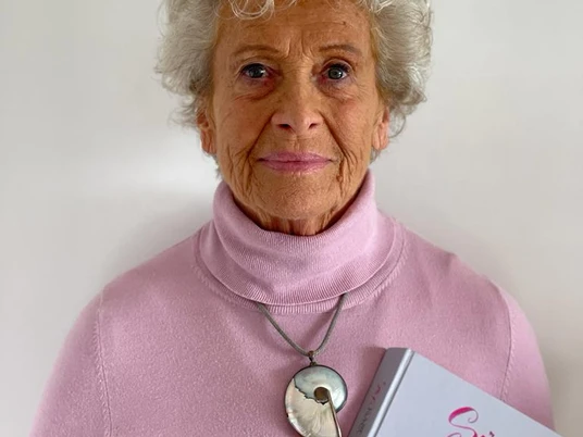 Portrait Christine Meier @ Christine Meier.jpg