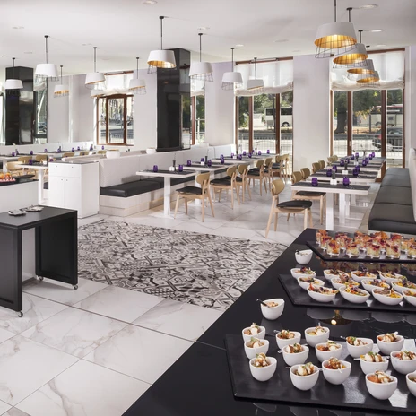 Conference hotel INNSIDE by Meliá Leipzig for your meeting & conference in Leipzig Conference hotel INNSIDE by Meliá Leipzig with restaurant Syndeo for meeting & conference Leipzig convention