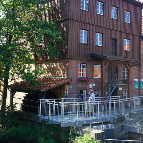 wassermuehle-wahrenholz-gebaeude-beate-ziehres-zeitorte.jpg