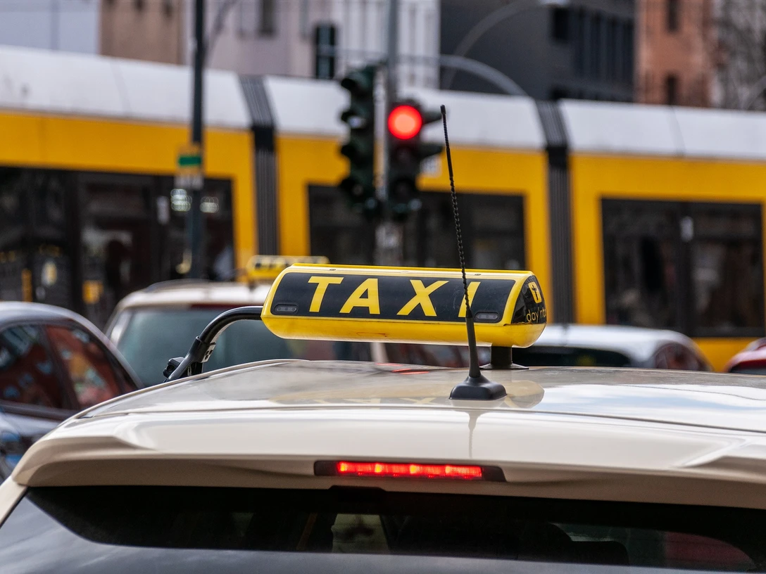 taxi_pixabay.jpg