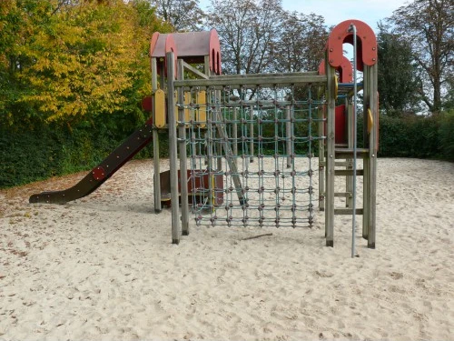 spielplatz-heinrich-huener-strasse-in-celle_1371712581940.jpg