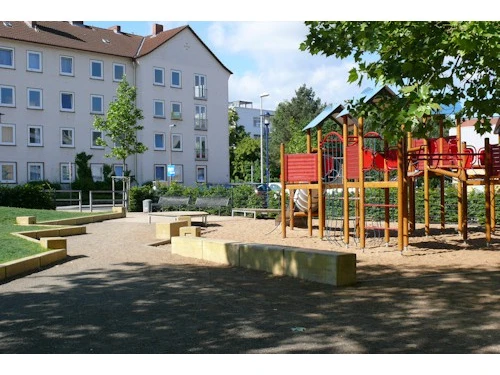 spielplatz-heeseplatz-in-celle_1357726068133.jpg