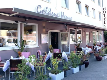 Außenansicht_Sommer