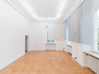 02_Nadia Belerique_How Long Is Your Winter_Installation View Ku…hoto Stefan Stark.jpg