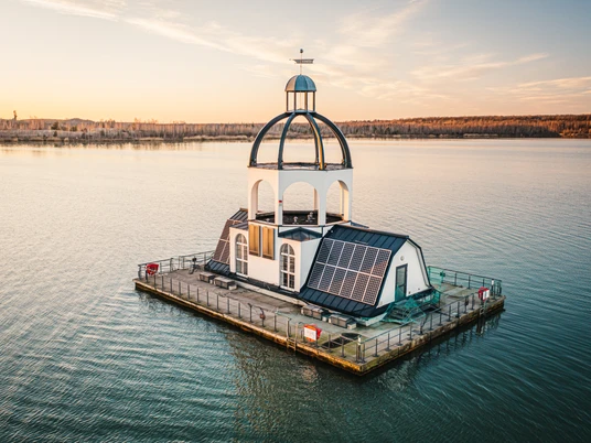 Vineta auf dem Störmthaler See im Leipziger Neuseenland - Kirche in der Region Vineta auf dem Störmthaler See im Abendlicht aus der Vogelperspektive, Wasser, Kirche, NaturVineta on Lake Störmthal in the evening light from a bird's eye view, water, church, natureVineta u jezera Störmthal ve večerním světle z ptačí perspektivy, voda, kostel, přírodaVineta nad jeziorem Störmthal w wieczornym świetle z lotu ptaka, woda, kościół, przyrodaVineta aan het meer van Störmthal in het avondlicht vanuit vogelperspectief, water, kerk, natuurVineta sul lago di Störmthal nella luce serale da una prospettiva a volo d'uccello, acqua, chiesa, natura
