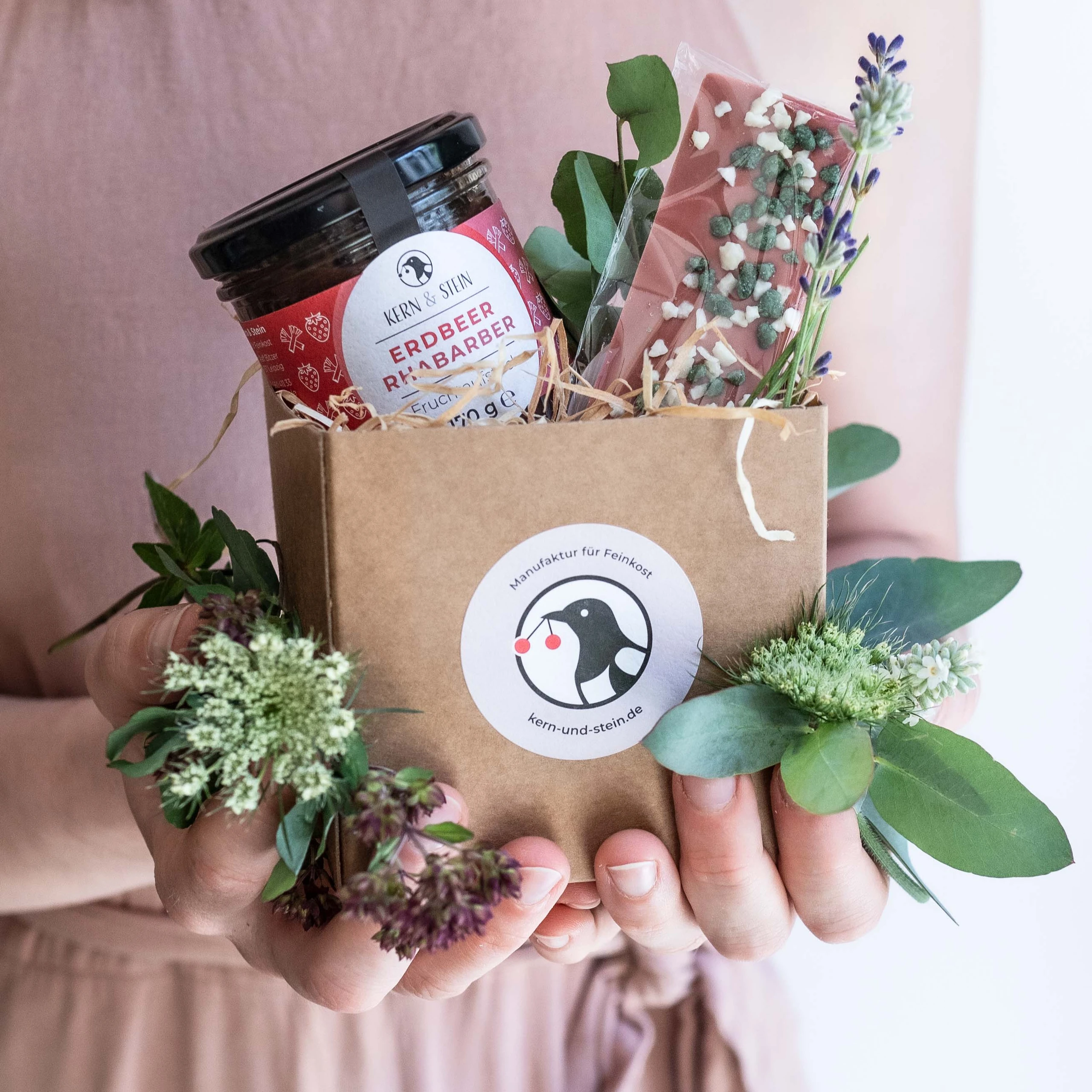 Geschenkebox der Leipziger Feinkostmanufaktur Kern & Stein als Give away | Leipzig Convention Bureau