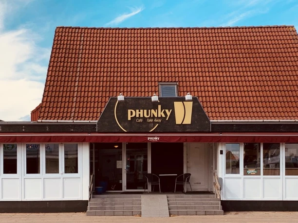 Phunky 4 (4) Phunky 4 (4)