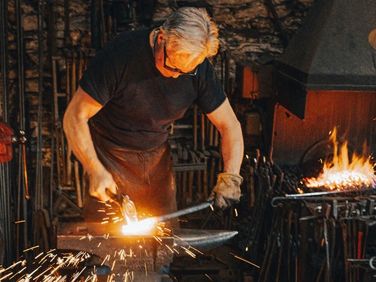 Emms-Knive-gang-i-ambolten