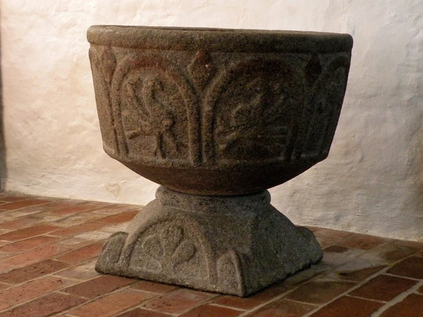 Grarup Kirke - Døbefond