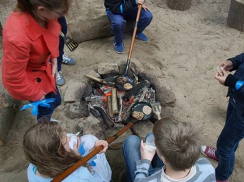 Gram Slot shelter 2 (2)