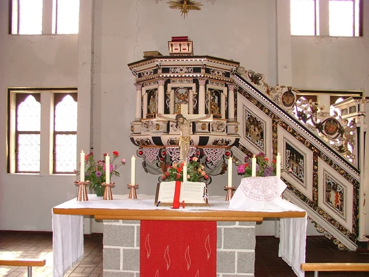 Kreuzkirche Altar und Kanzel Kreuzkirche Altar und Kanzel