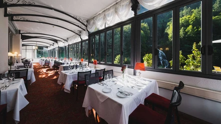 parkrestaurant-les-cascades-grandhotel-giessbach-saal-2.jpg