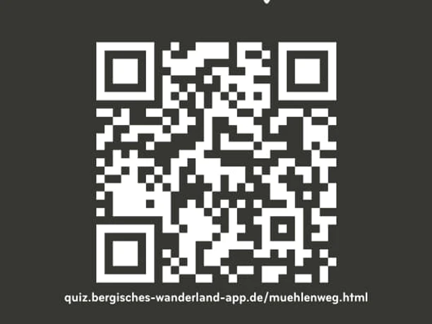 Streifzug-Quiz Muehlenweg QR-Code zum Streifzug-Quiz des Bergischen Wanderlands mit Jubiläumslogo.