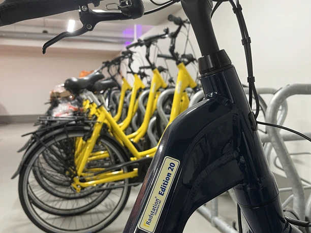 Leihfahrräder; Kinderfahrräder, Kindersitz, Kinderanhänger, Tandem, Rollfiets Leihfahrräder; Kinderfahrräder, Kindersitz, Kinderanhänger, Tandem, Rollfiets