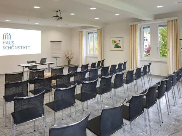 Gestuhlter Seminarraum im Haus Schönstatt