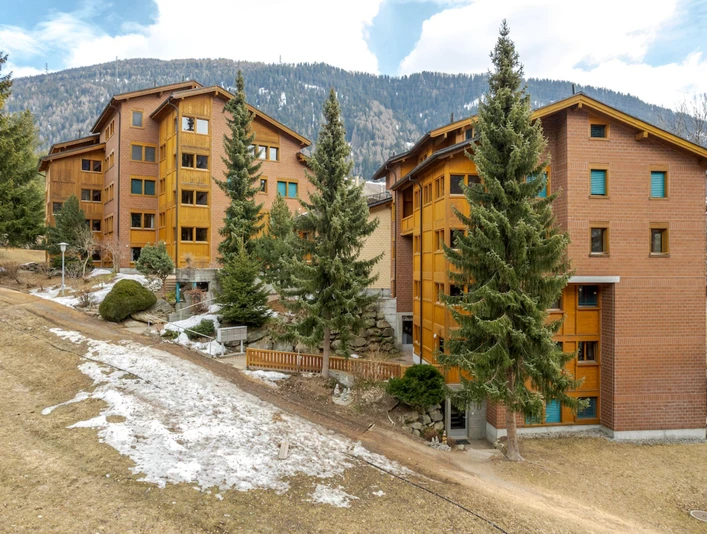 Dorothy-Sunshine-Fiesch-Aussenansicht-2