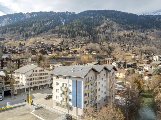 Romantika-Fiesch-Aussenansicht-2