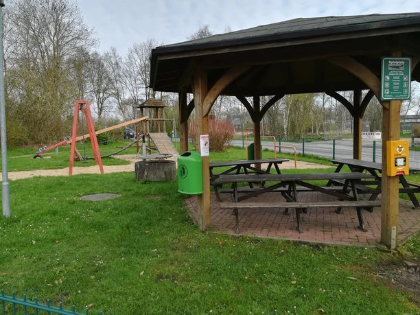 Grillplatz u. Spielplatz Oberndorf Bentwisch