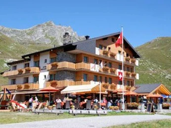 Hotel Alpina