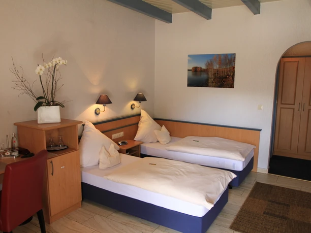 Zimmer Waldhotel zum Bergsee OHG