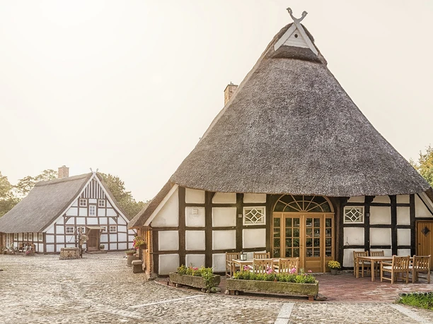 Frontansicht_FH Dümmer-Living